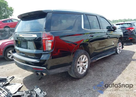 2021 Chevrolet Tahoe 4Wd Premier z USA, uszkodzony, nr VIN 1GNSKSKD3MR155973